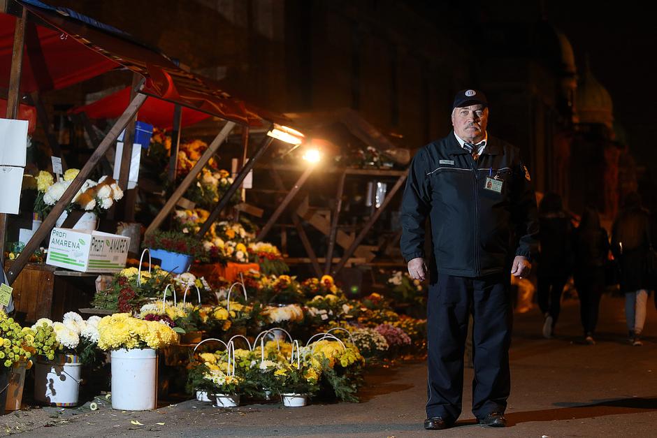 31.10.2015., Zagreb - Ivan Furjan, redar na zagrebackom groblju Mirogoj.  Photo: Goran Stanzl/PIXSELL