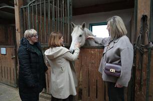 Donacijom omogućili nastavak programa terapijskog jahanja