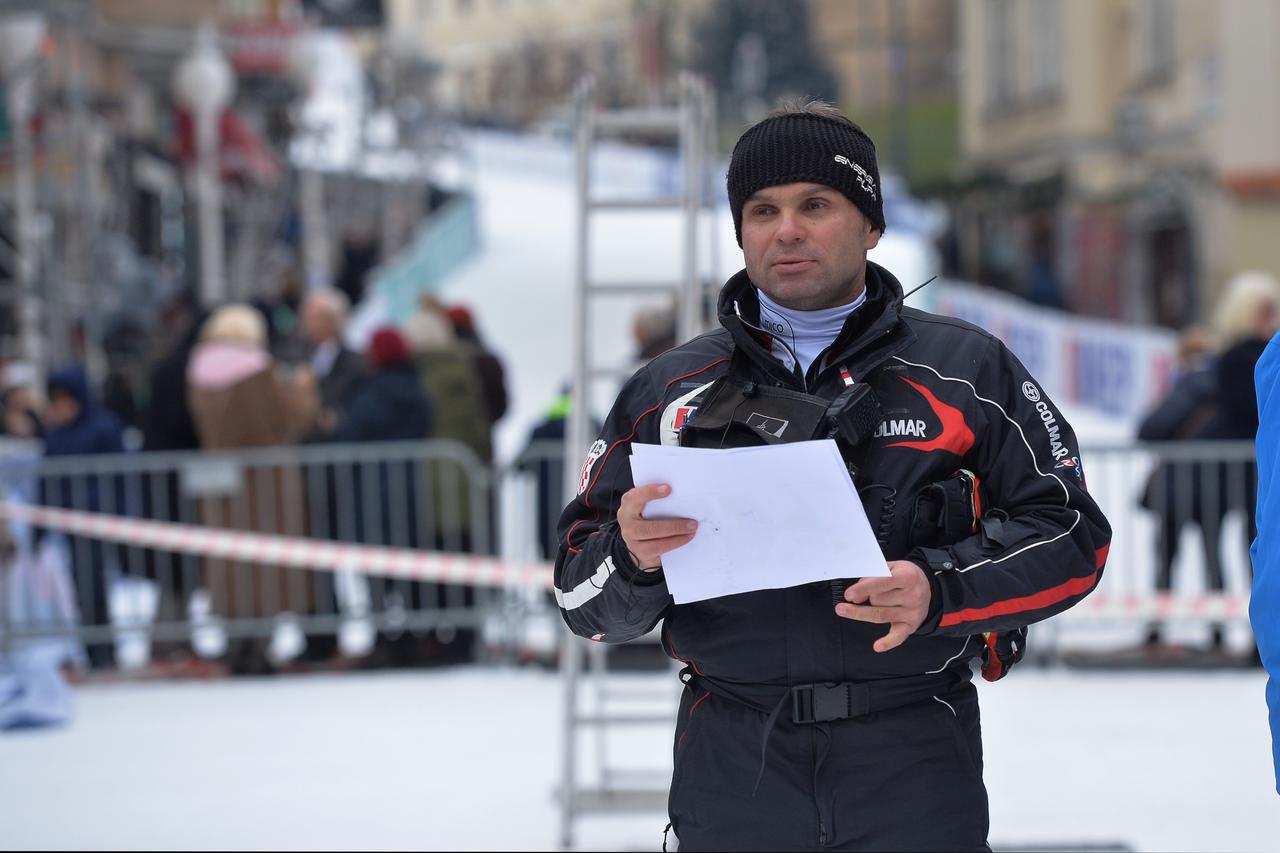 Zagreb: Vedran Pavlek u pregledu staze na Trgu bana Josipa Jela?i?a