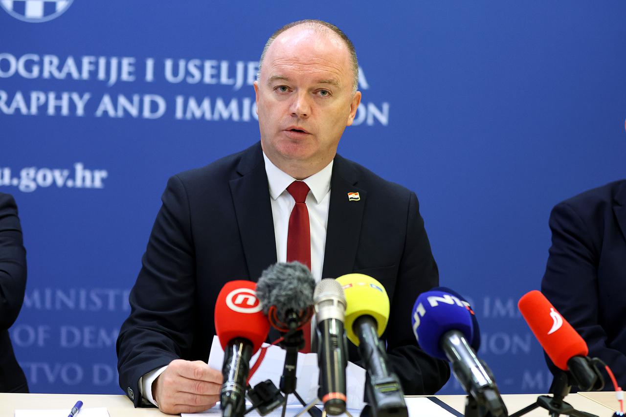 Zagreb: Na konferenciji za medije ministra demografije i useljeništva Ivana Šipića predstavljen smjer demografskih mjera i novi savjetnici