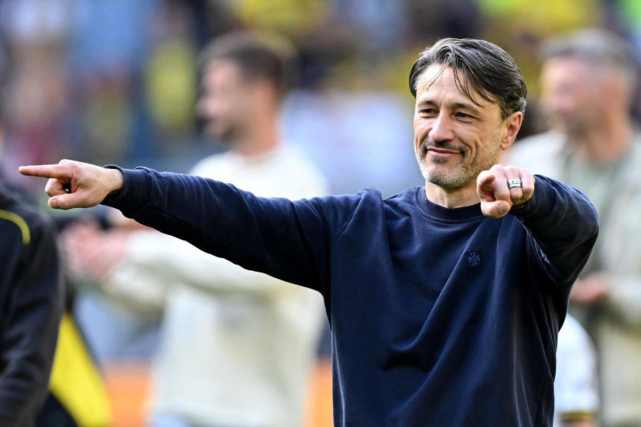 Bundesliga - Borussia Dortmund v Holstein Kiel