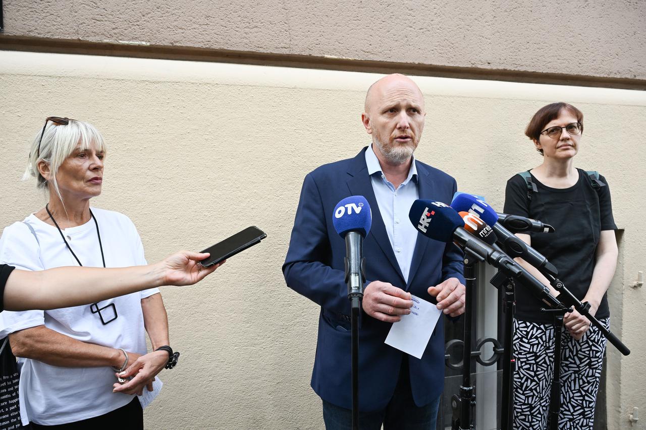 Zagreb: Konferencija Renata Peteka i predstavnika roditelja djece s teškoćama 