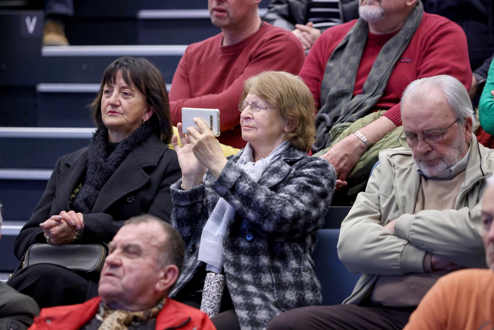 05.02.2026., Novalja - Predstavljanje knjige Domovina, Pastroc autora Dinka Supica Photo: Sime Zelic/PIXSELL