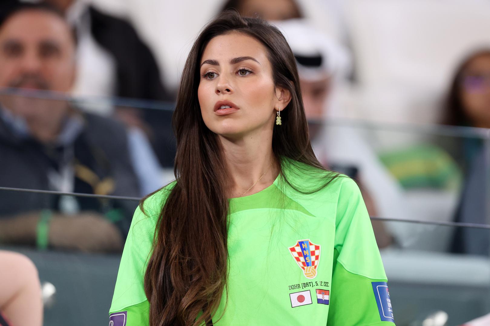 Diskrecija i odmjerenost koje par njeguje oduševile su javnost i tada, a čini se da su i sada ostali dosljedni svojoj želji da najintimnije životne trenutke zadrže za sebe. 