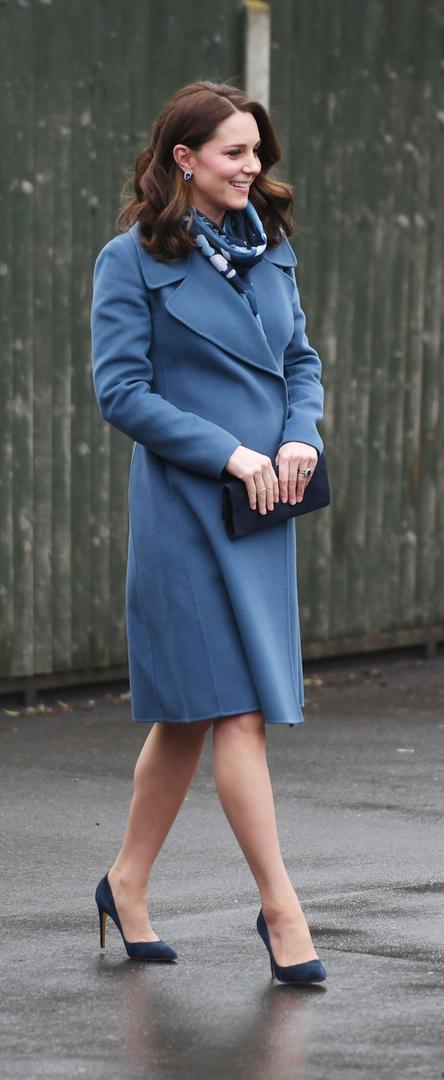 Kate je sina Georgea i kći Charlotte rodila u londonskoj bolnici St. Mary, ali sad je odlučila promijeniti tu tradiciju i želi roditi kod kuće.