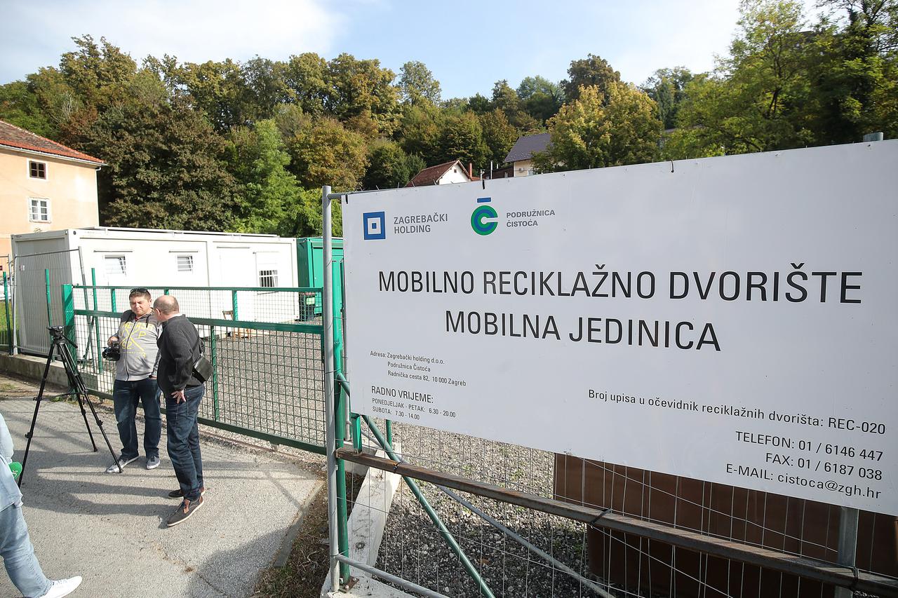Zagreb: Stanovnicima ulice Črnomerec ipak uklonili mobilno reciklažno dvorište