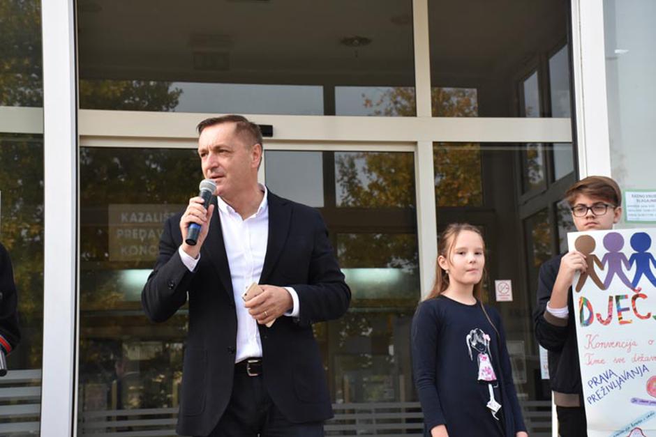 Otvorenje Dječjeg tjedna uz ples i tribinu „Djeca i sport“