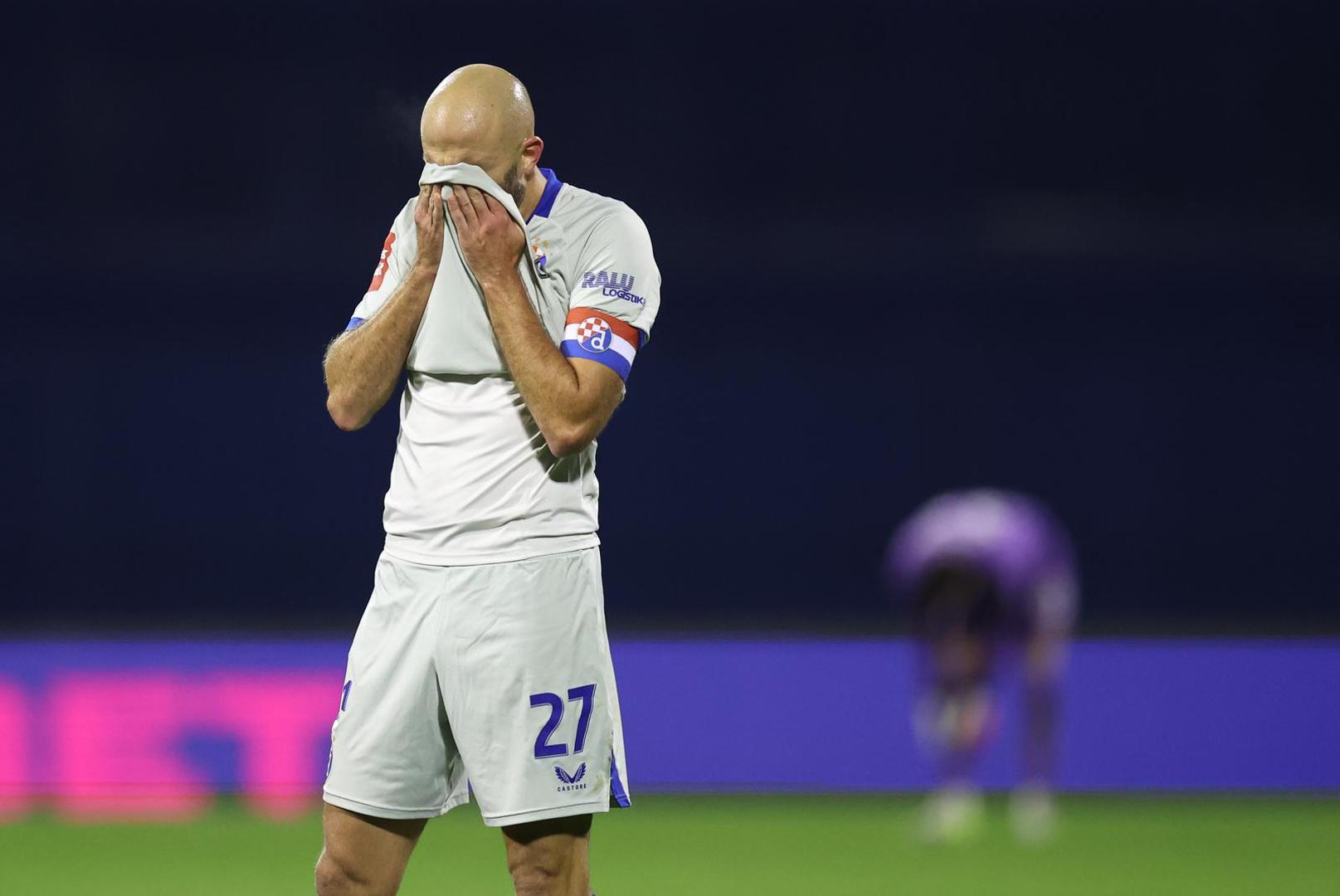 Međutim, dinamovci nemaju vremena za plakanje, nastavljaju s treninzima, a tijekom reprezentativne stanke će moći malo doći k sebi od ovog poraza. 