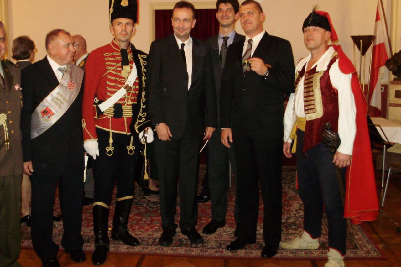 postrojbe