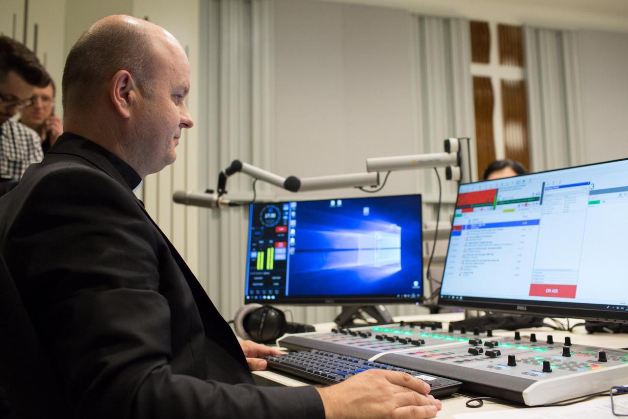 radio