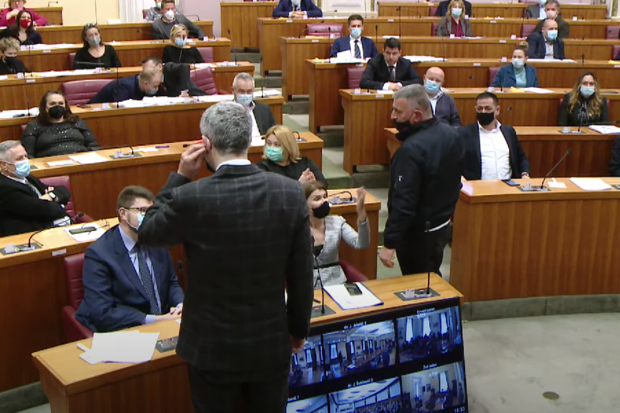 Nino Raspudić i Miro Bulj okomili se na Peđu Grbina