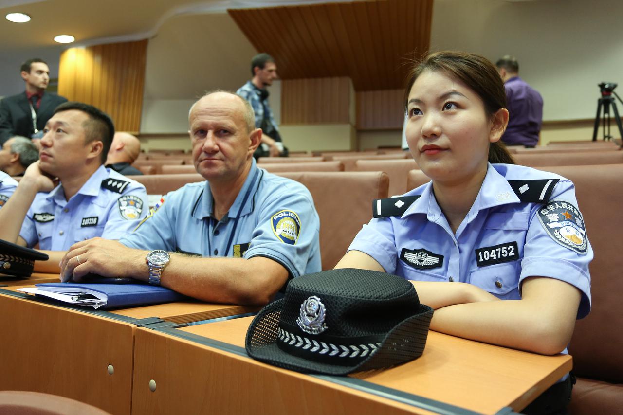 Kineski policajci u RH