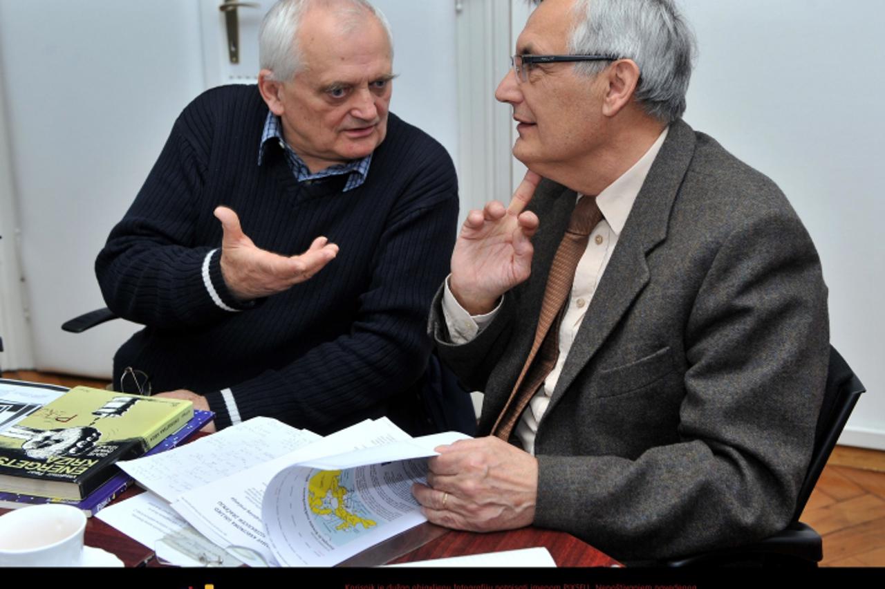 \'17.03.2011., Zagreb - Ured za upravljanje u hitnim situacijama odrzao je press konferenciju na temu Nuklearna opasnost za grad Zagreb.  Vladimir Par, Mladen Vrtar Photo: Marko Lukunic/PIXSELL\'