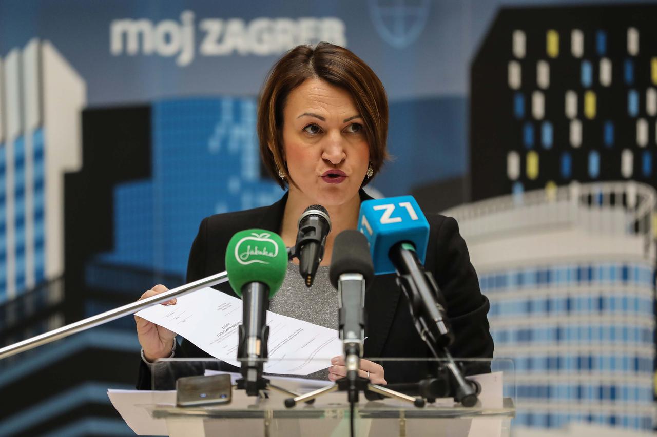 Zagreb: Zamjenica gradonačelnika održala konferenciju o izdavanju propusnica