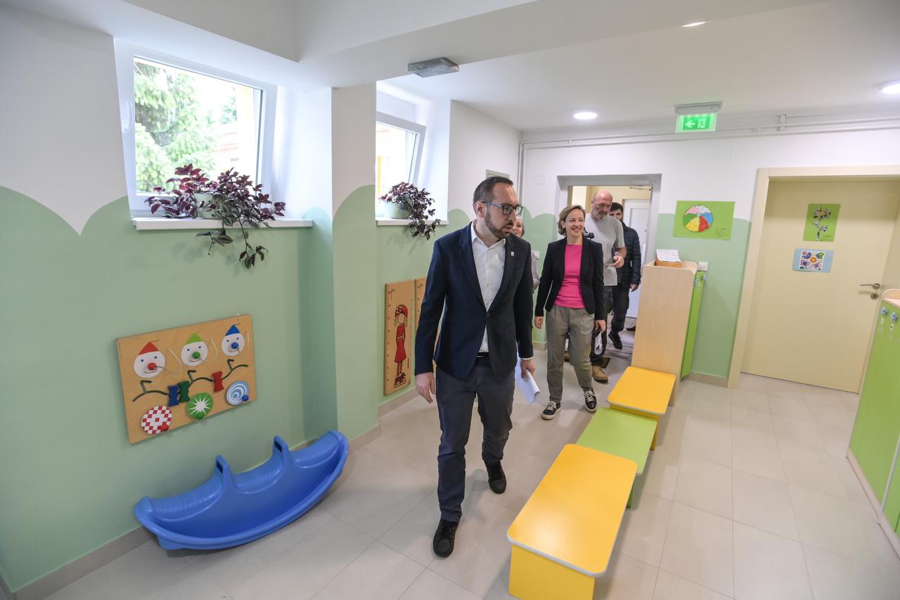 Zagreb:  Tomašević i Dolenec otvorili  rekonstruirani Dječji vrtić Botinec