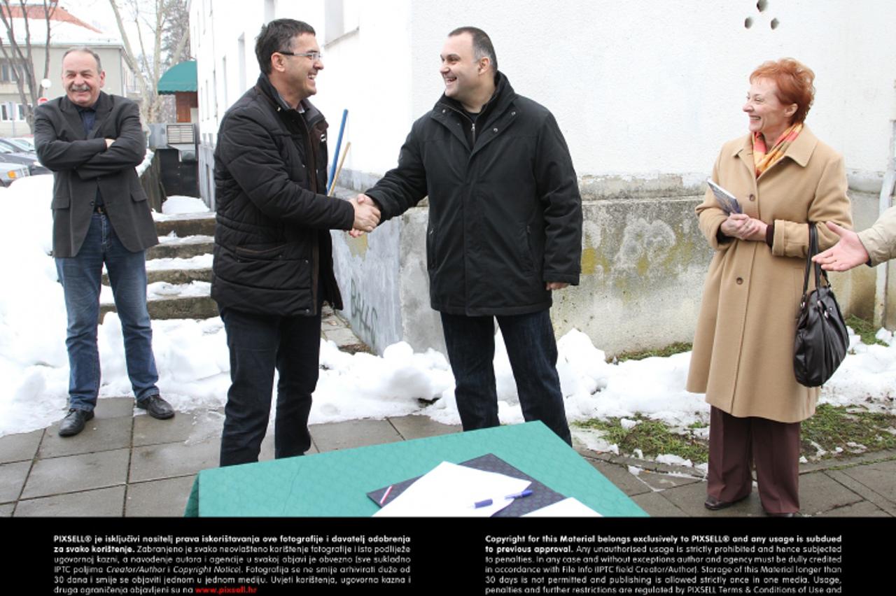 '01.02.2013., Karlovac - Potpisivanje ugovora o pocetku radova na uredenju Hrvatskog doma, odnosno Male scene. Grad Karlovac za ovu investiciju u proracunu je osigurao 1,1 milijuna kuna. Radovi na ure