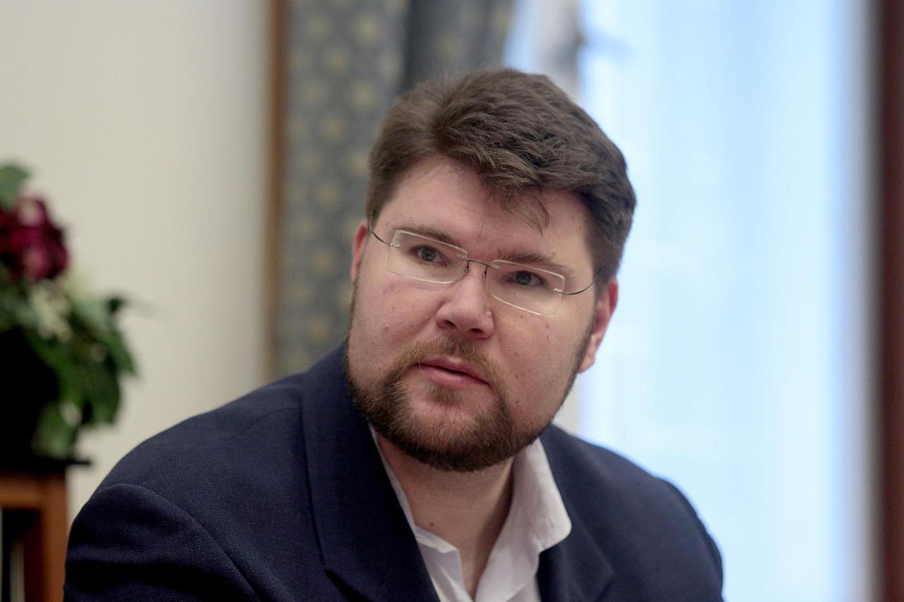 Peđa Grbin