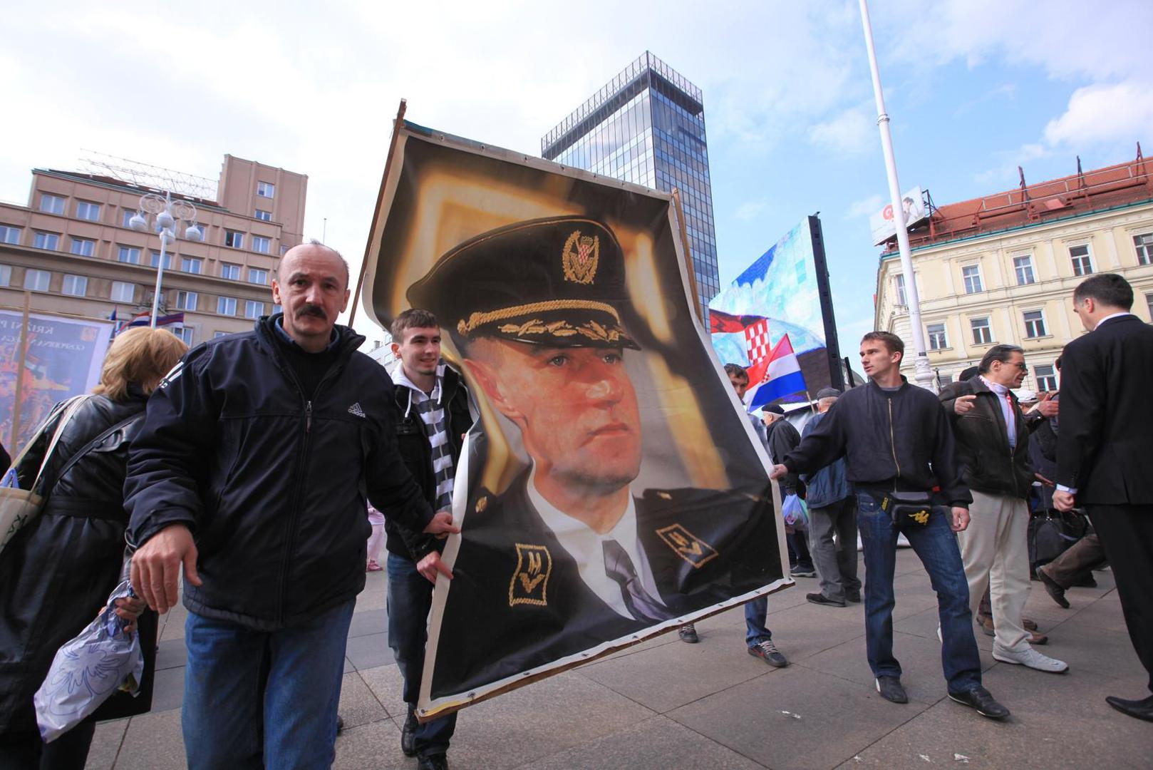 Nakon presude, diljem Hrvatske zavladali su šok i nevjerica. Tisuće ljudi okupljenih na središnjem zagrebačkom Trgu bili su ogorčeni presudama generalima. 