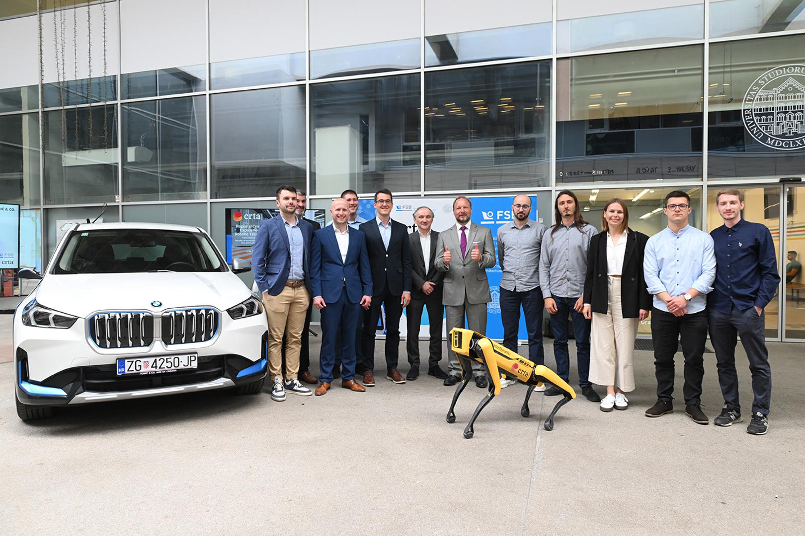 Branimir Ćaran, Tomislav Radan, Ivan Rumenović, dr. sc. Bojan Šekoranja,  doc. dr. sc. Marko Švaco, prof. dr. sc. Zdenko Tonković, Moritz Poremba,
Tin Samardžić, Fabijan Tuđa, Tesa Herceg, Silvio Petrinjak, Dominik Toma; ispred robot Spot