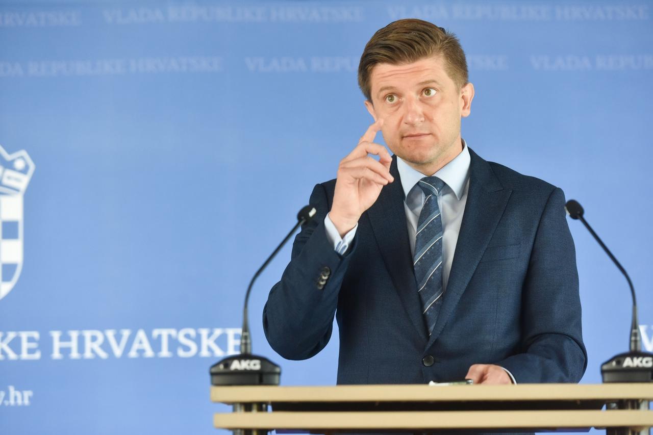 Nakon sjednice Vlade ministri dali izjavu za medije