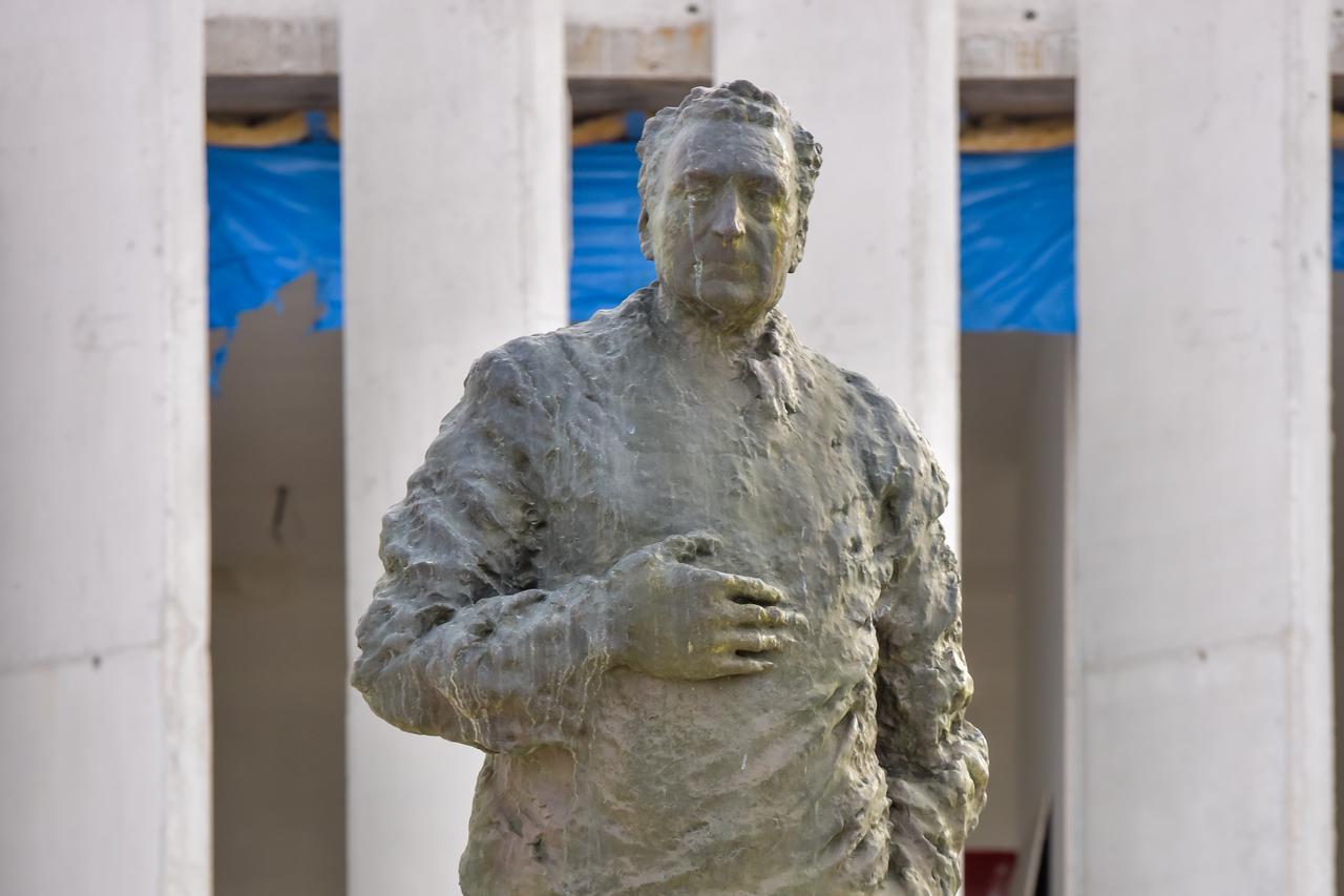 Spomenici Franji Tuđmanu na području Imotske krajine