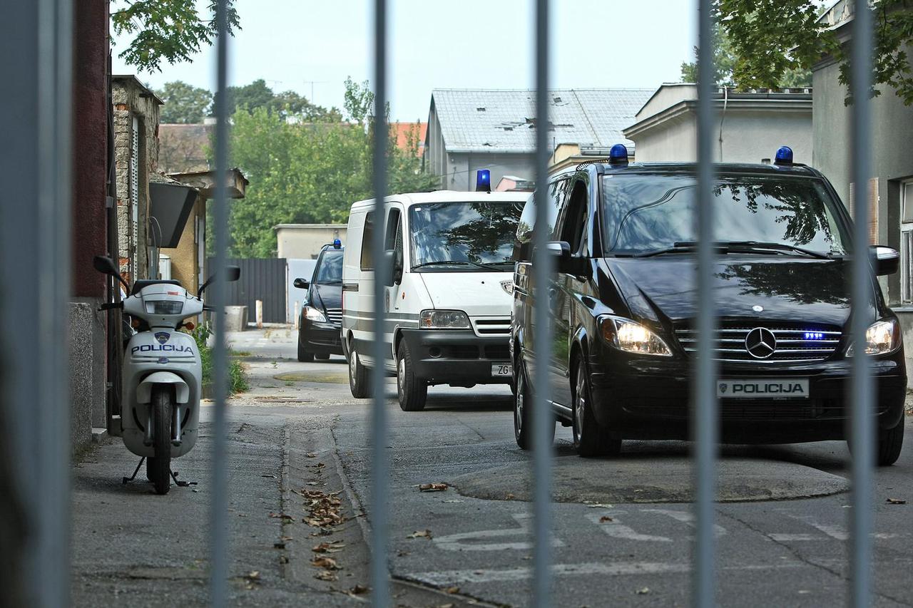 Zagreb: Policajac zadužen za Kalini?evu sigurnost provjerio i smetlarska kolica