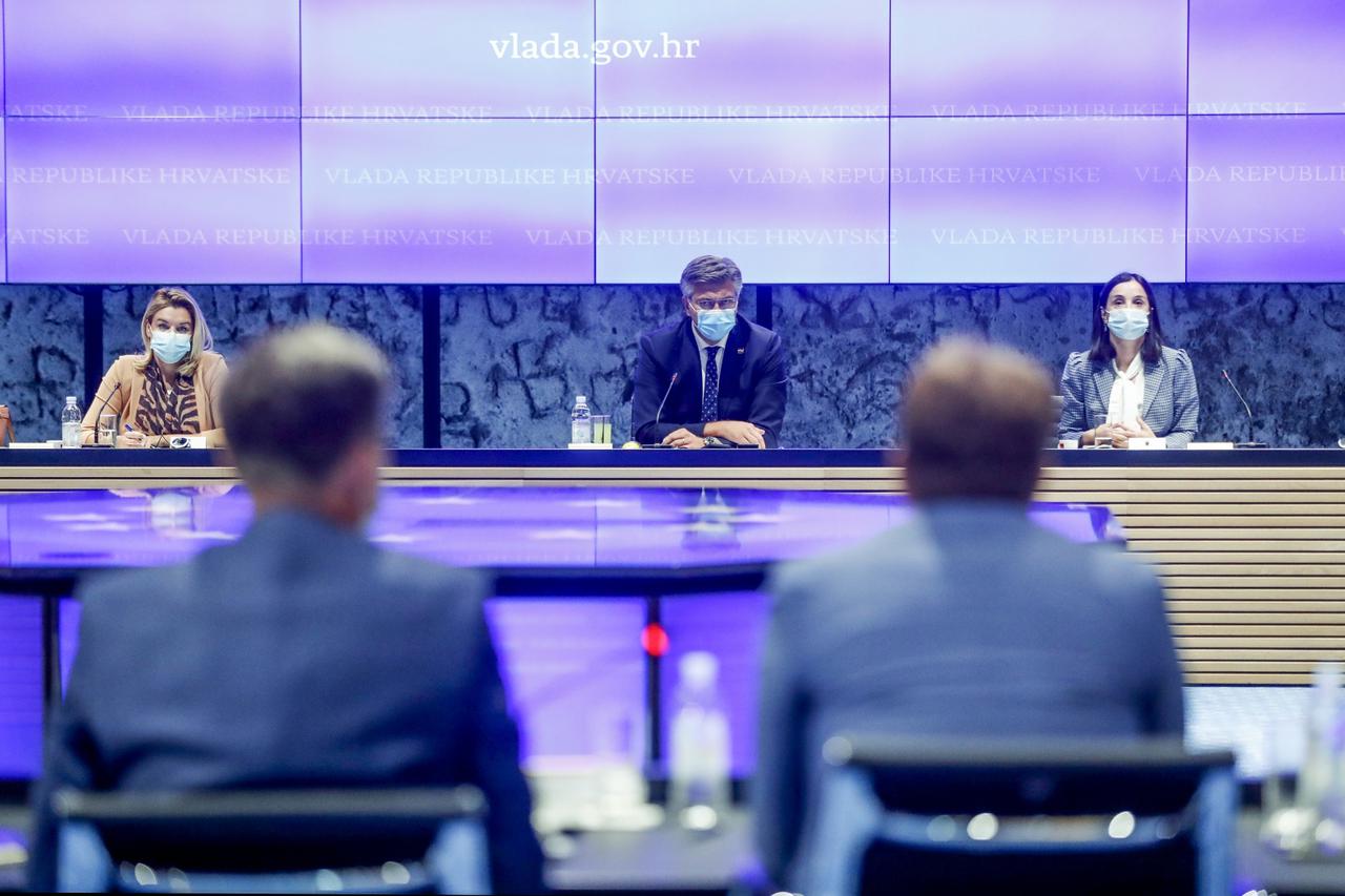 Zagreb: Andrej Plenković održao sastanak sa stočarskim sektorom