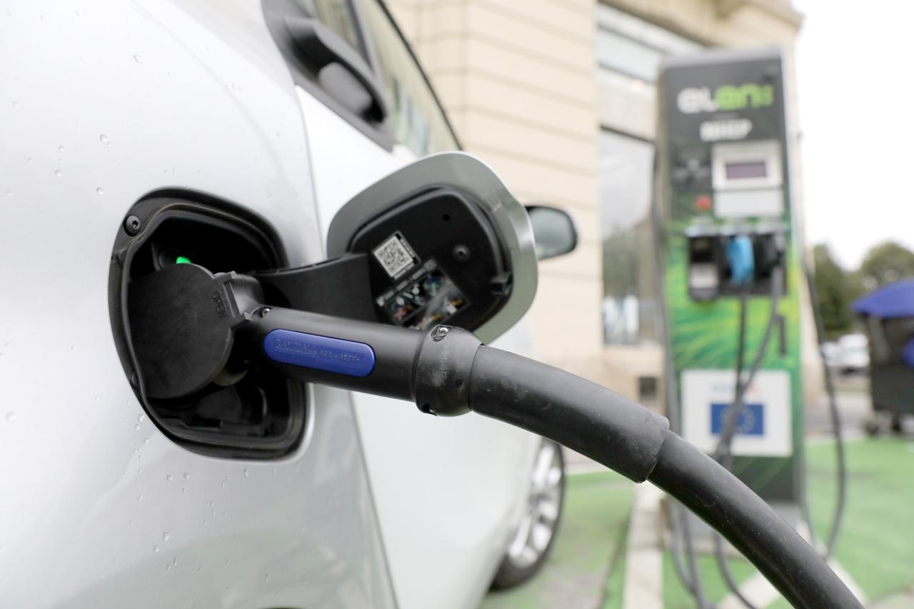 Ilustracija za punjenje elektri?nog automobila