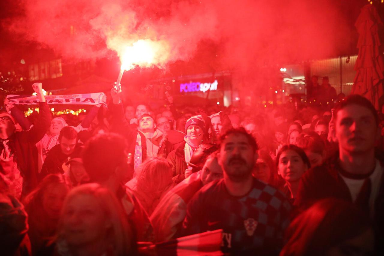 Slavlje navijača u Zagrebu nakon prolaska Hrvatske u polufinale Svjetskog prvenstva