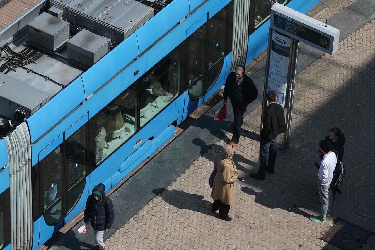 Zagreb: Pogled na Trg bana Josipa Jelačića iz hotela Dubrovnik