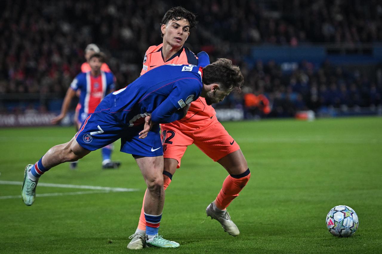 Champions League PSG vs Barcelona in Paris - FA
