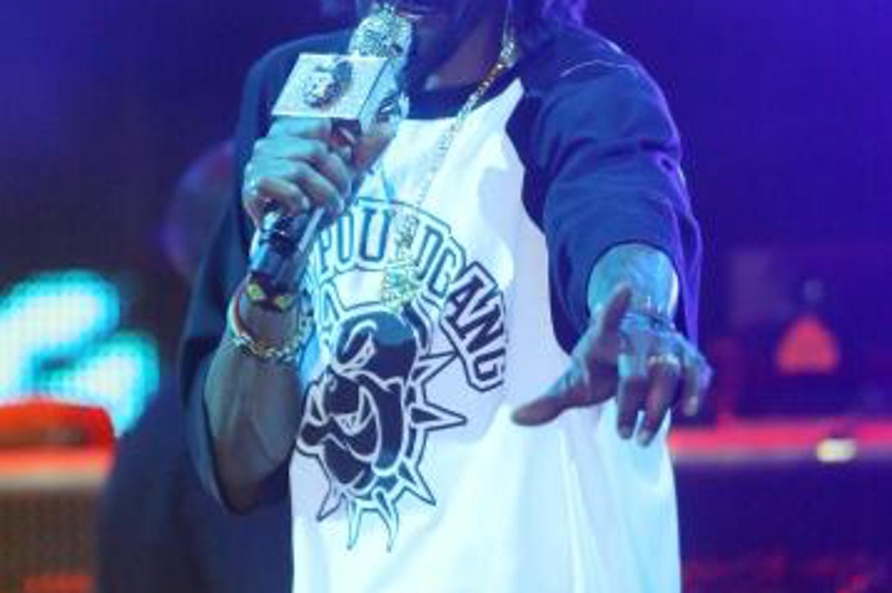 '10.07.2013., Novalja - Americki reper Snoop Dogg, odnosno Snoop Lion, nastupio je u prepunom klubu Papaya na Zrcu u sklopu Fresh Island festivala.  Photo: Filip Brala/PIXSELL'