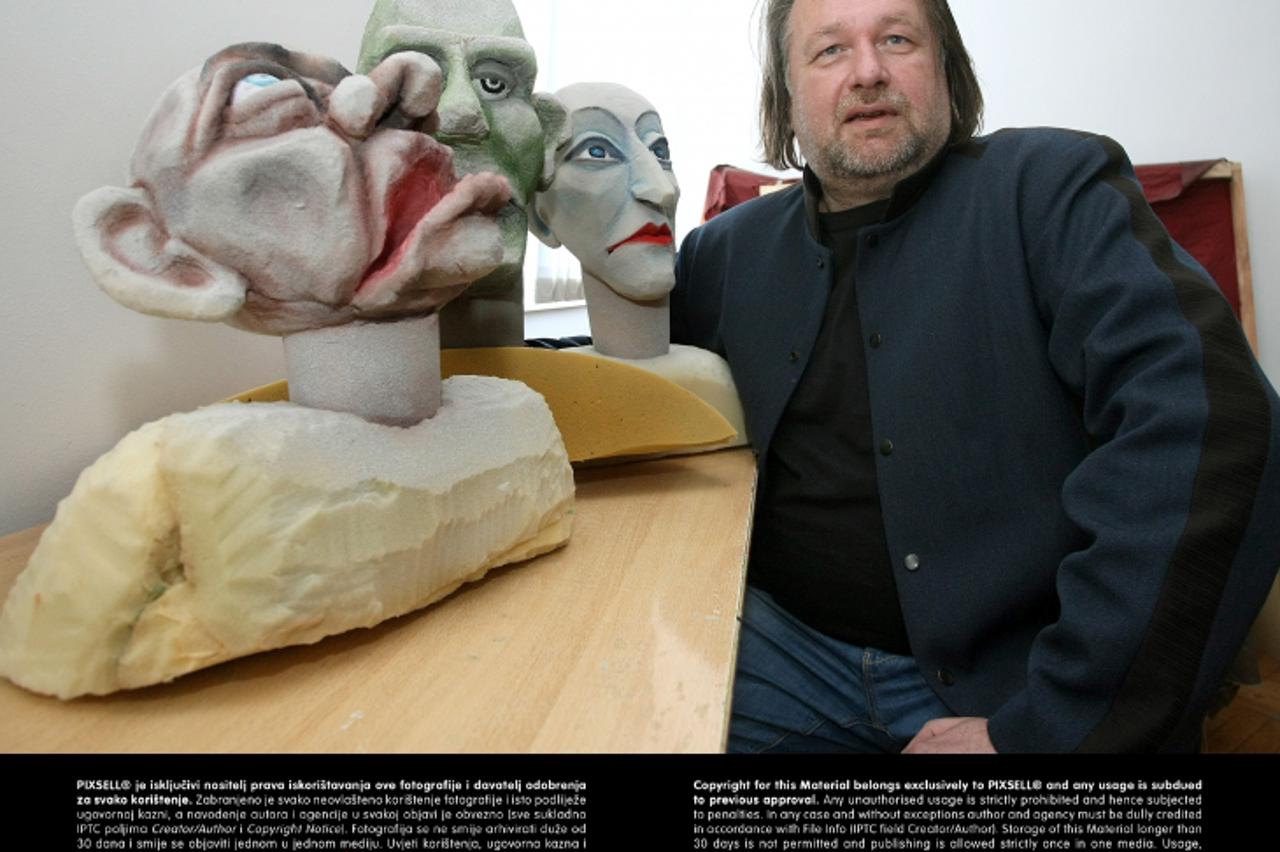 '04.04.2013., Osijek - Profesor na umjetnickoj akademiji i redatelj Robert Raponja. Photo: Davor Javorovic/PIXSELL'