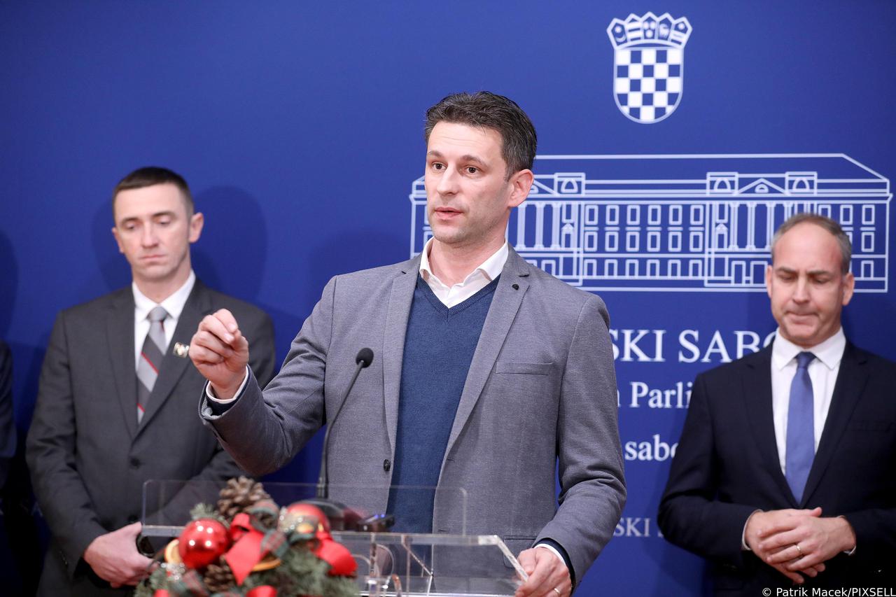 Domovinski pokret i Most o referendumu Dosta je stožerokracije