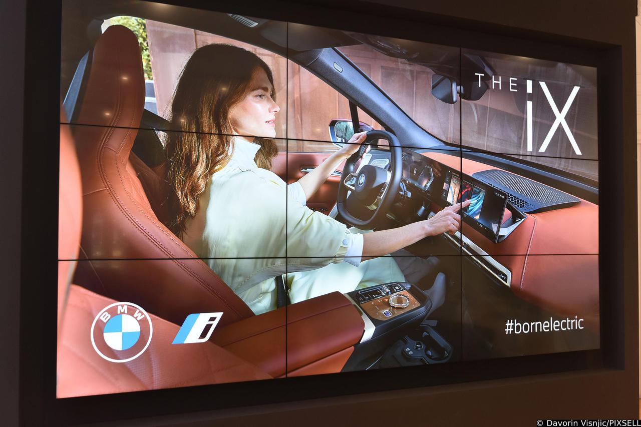 Zagreb: Predstavljen novi električni automobil BMW iX