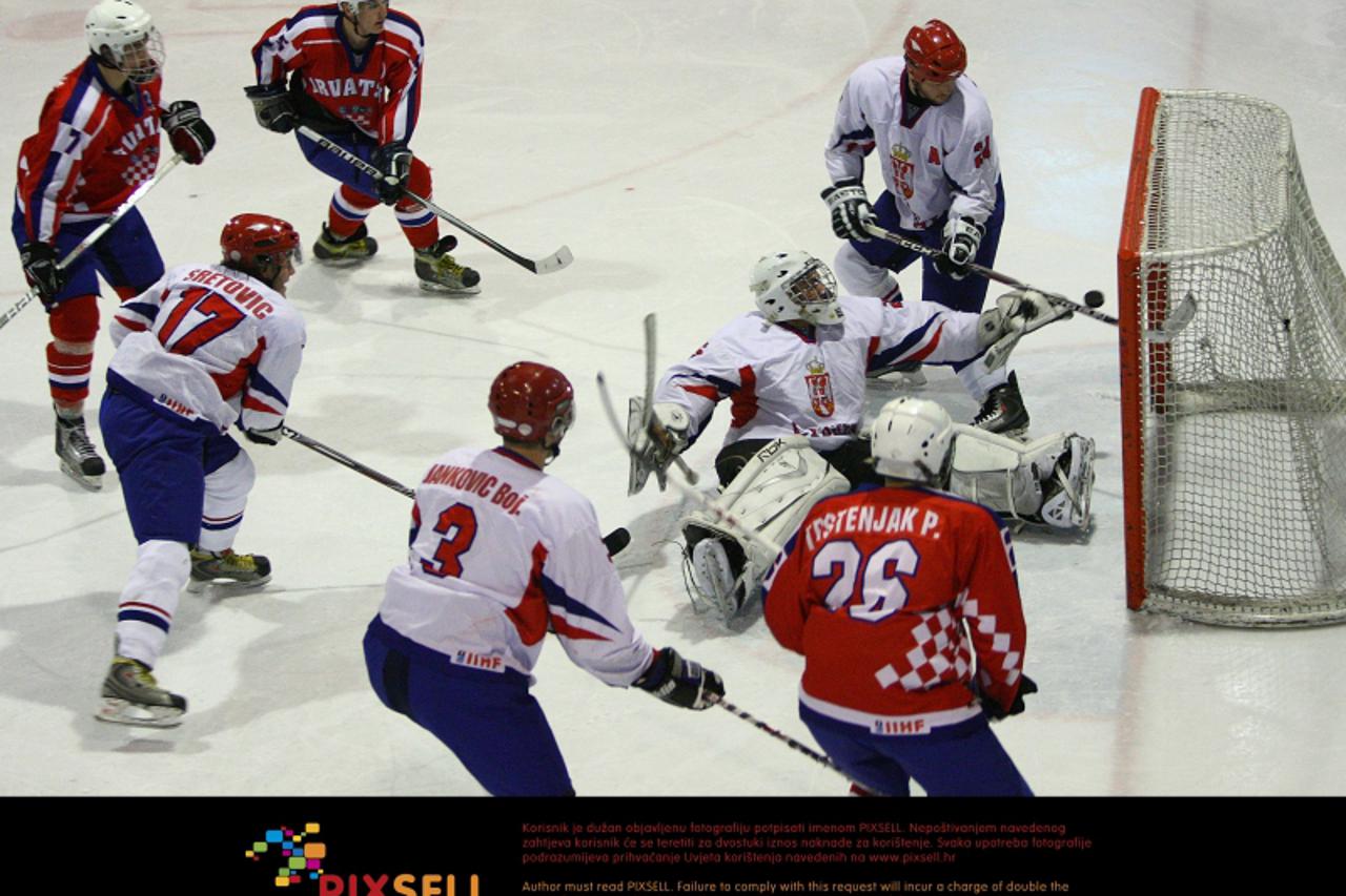 \'13.04.2010., Zagreb - Hrvatska, Na zagrebackom Velesajmu odigrana je utakmica hokeja na ledu izmedju Hrvatske i Srbije.  Photo: Igor Kralj/PIXSELL\'